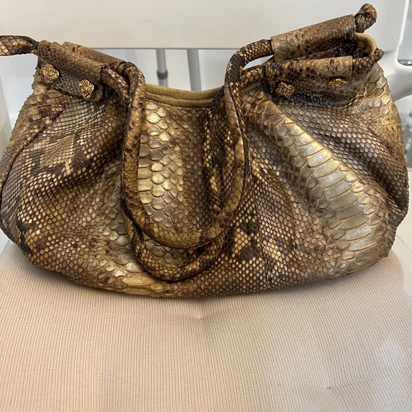 Handbag - Picture 6 of 14